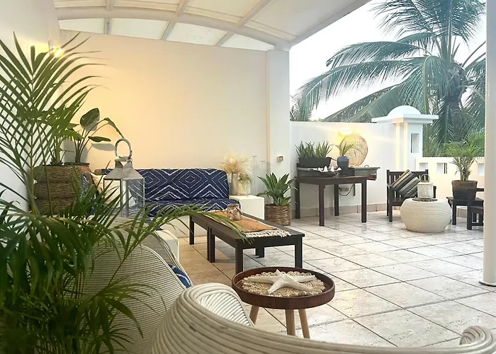 Palm Cove Beach Club Penthouse
