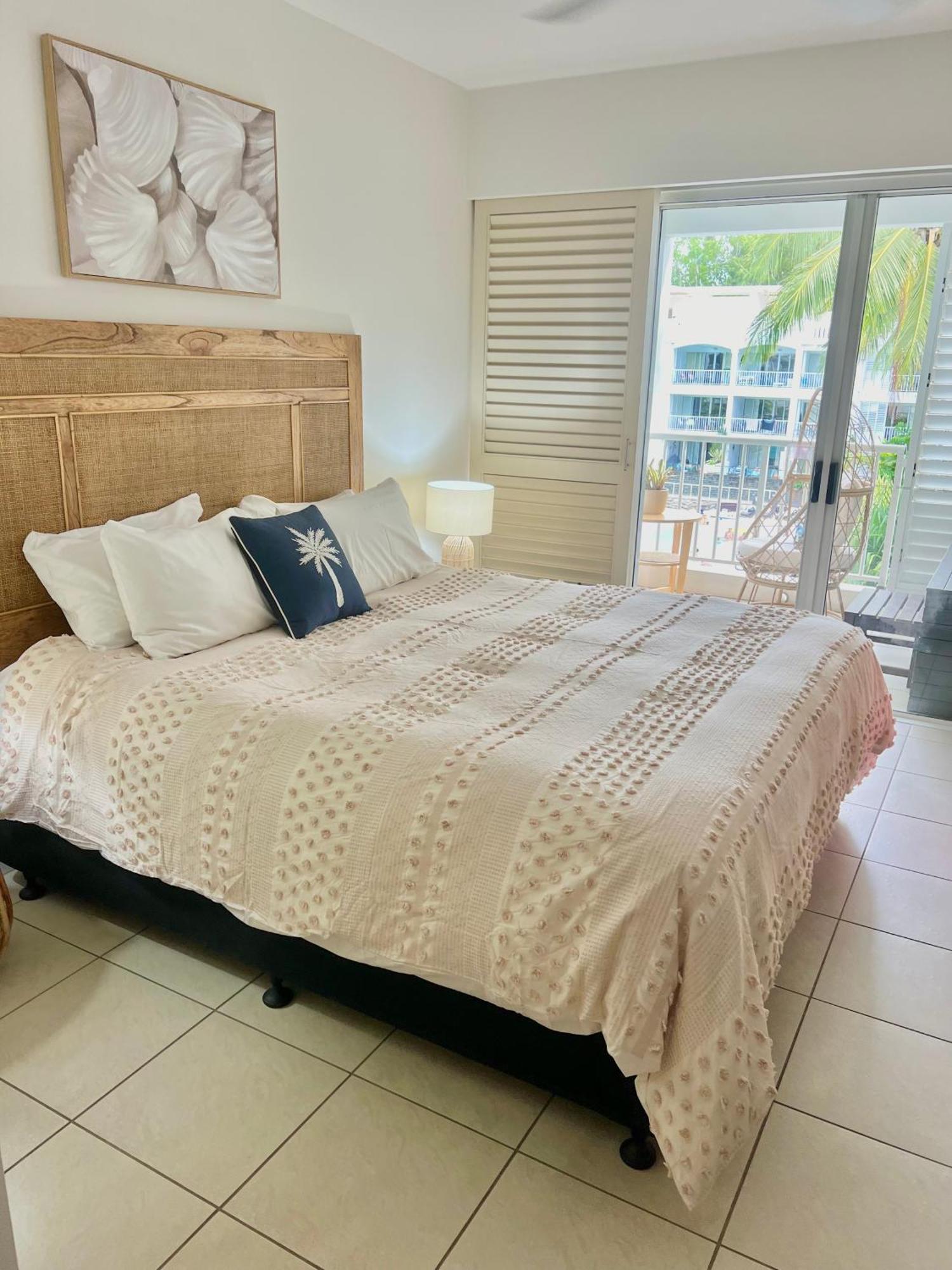 Apartment Club Penthouse Palm Cove