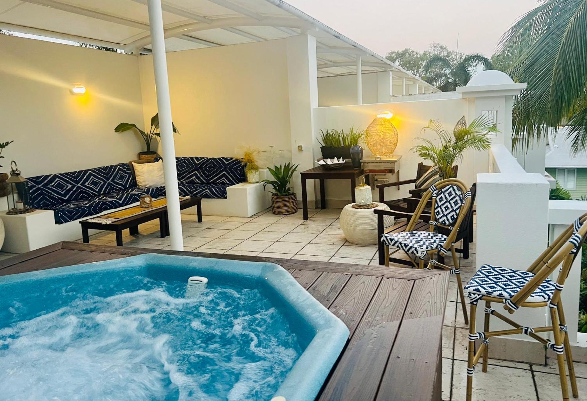 Club Penthouse Apartment Palm Cove